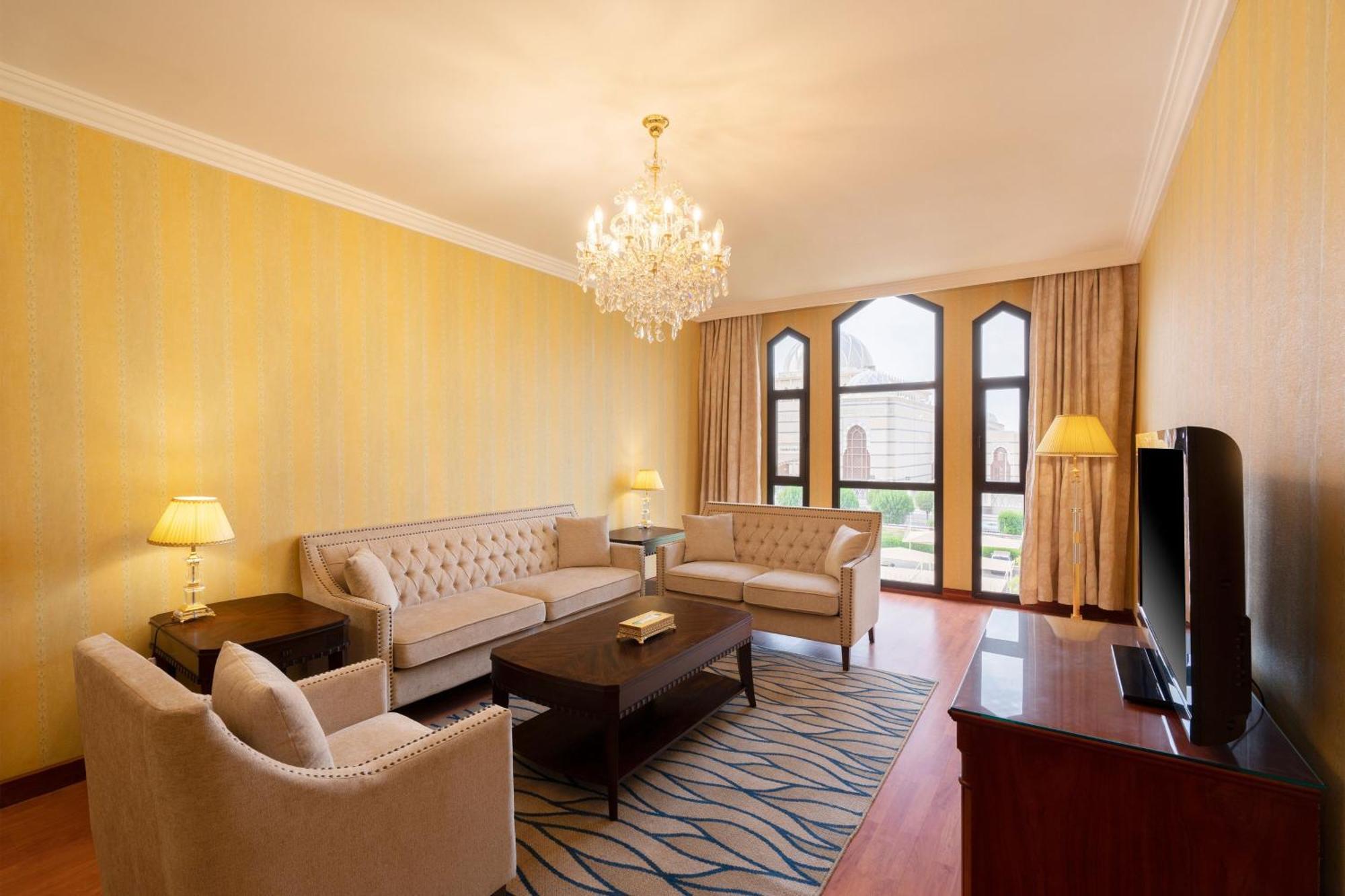 Le Meridien Medina Exterior foto Living room